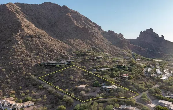 Paradise Valley, AZ 85253,5719 E STARLIGHT Way #18