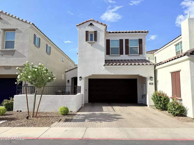 272 E MARKWOOD Drive, Chandler, AZ 85286