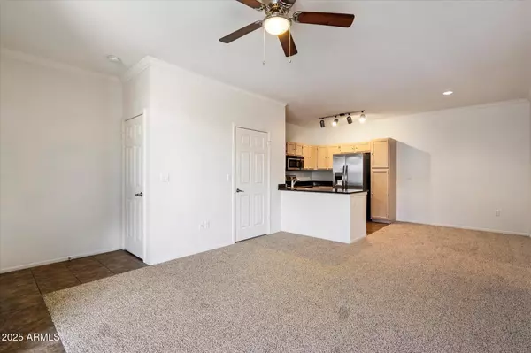 Scottsdale, AZ 85254,7009 E ACOMA Drive #1055