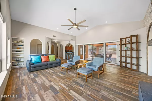 Fountain Hills, AZ 85268,11220 N WOODPECKER BAY --