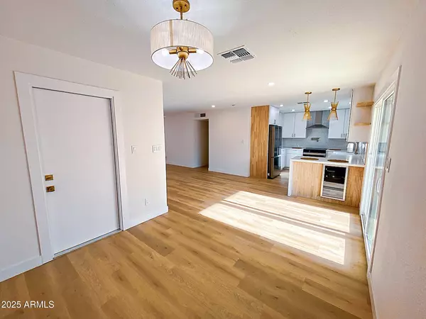 Phoenix, AZ 85032,14622 N 37TH Street