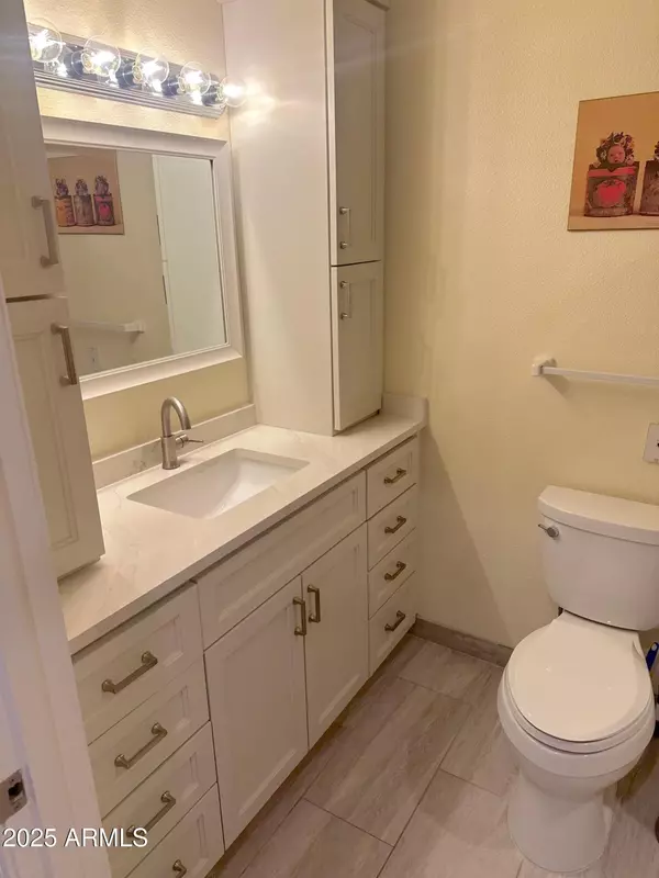 Scottsdale, AZ 85260,15095 N THOMPSON PEAK Parkway #1038