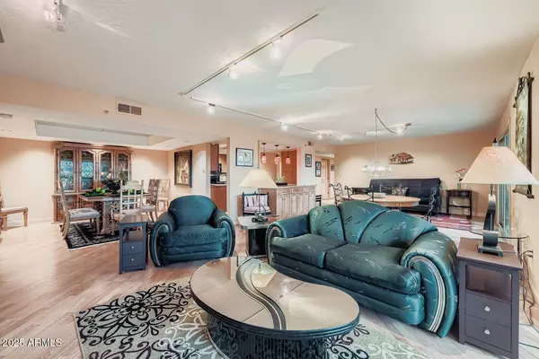 Scottsdale, AZ 85251,7970 E CAMELBACK Road #307