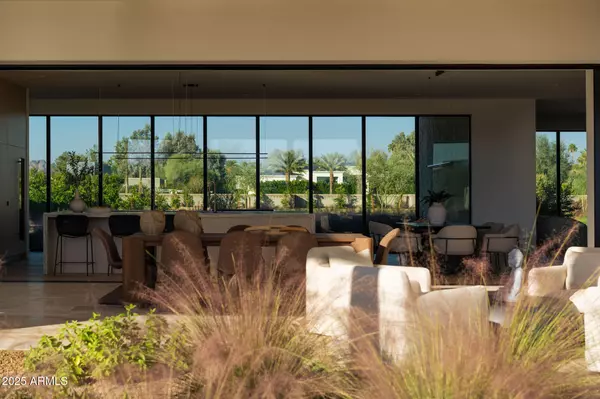 Paradise Valley, AZ 85253,6215 N CASA BLANCA Drive