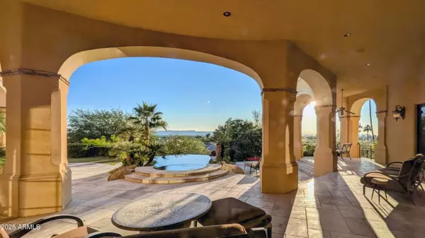 Phoenix, AZ 85018,4836 E White Gates Drive