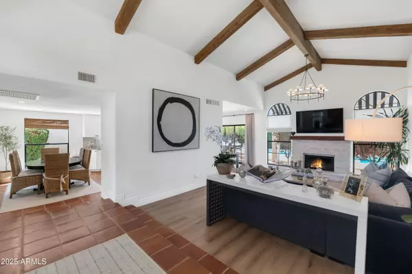 Scottsdale, AZ 85258,8007 E DEL RUBI Drive