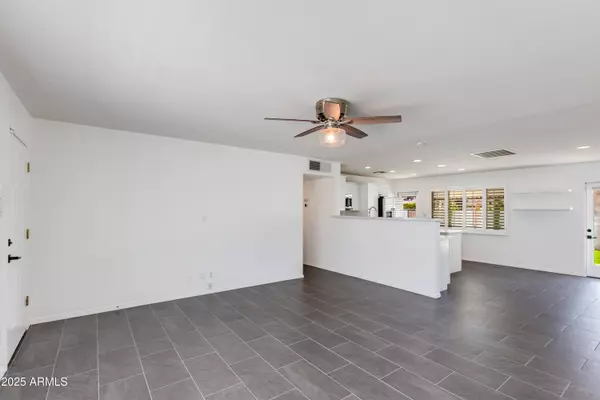 Scottsdale, AZ 85251,8143 E COLUMBUS Avenue