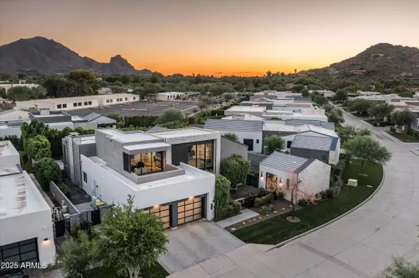 Paradise Valley, AZ 85253,6917 E CACTUS WREN Road