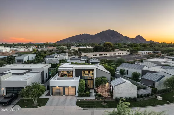 Paradise Valley, AZ 85253,6917 E CACTUS WREN Road