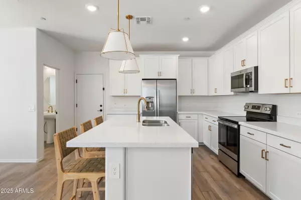 Gilbert, AZ 85295,1821 E BERNIE Lane #101