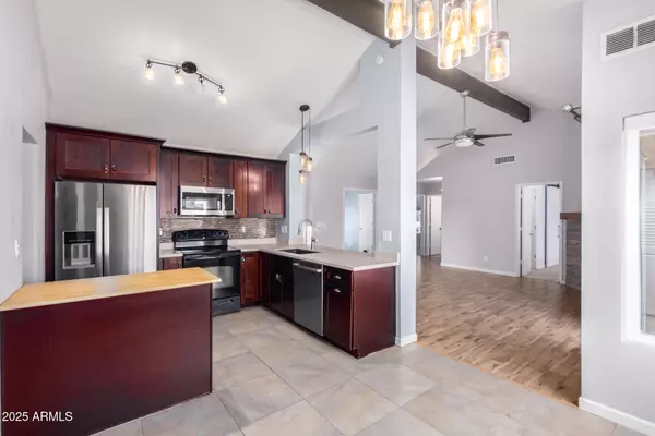 Phoenix, AZ 85027,2235 W POTTER Drive