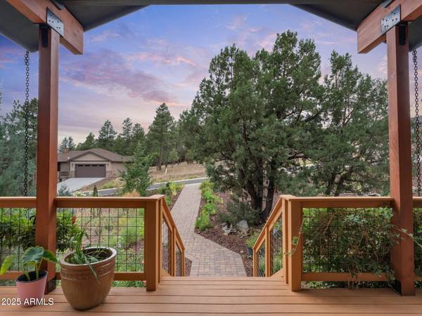 Williams, AZ 86046,300 FAIRWAY Drive