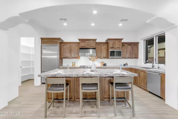 3248 S GOLDEN BARREL Court, Gold Canyon, AZ 85118