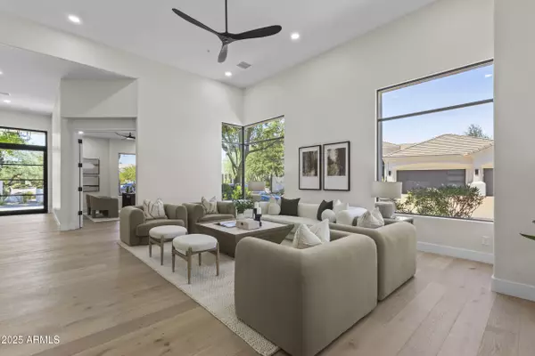 Scottsdale, AZ 85258,9985 N 79TH Place