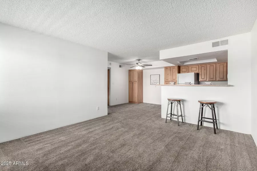 3601 W TIERRA BUENA Lane #227, Phoenix, AZ 85053
