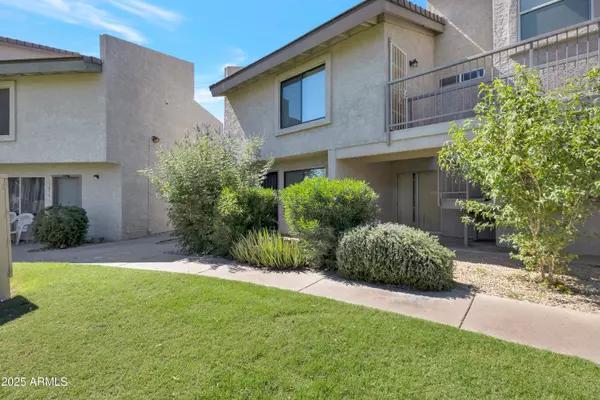 Phoenix, AZ 85024,19601 N 7TH Street #1070