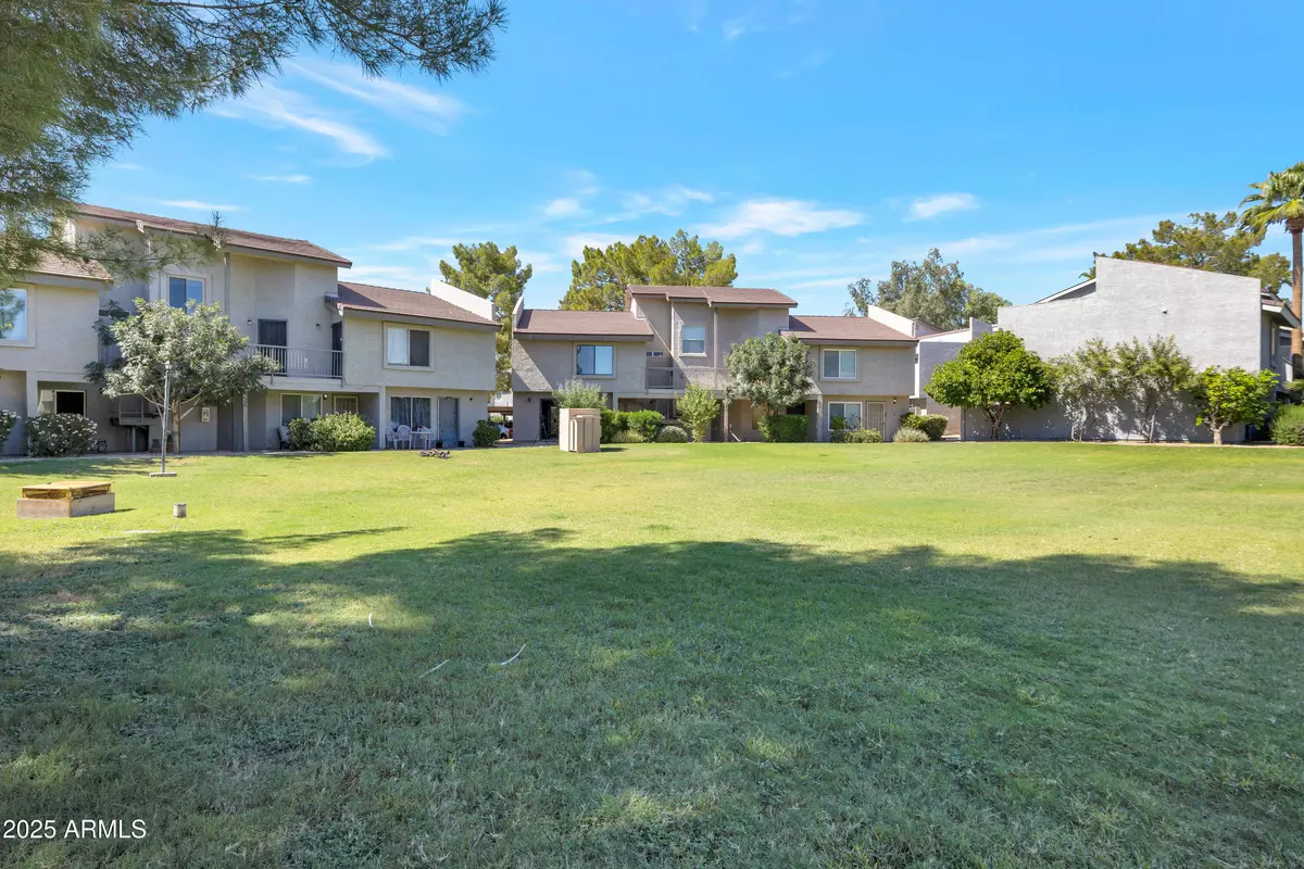 Phoenix, AZ 85024,19601 N 7TH Street #1070