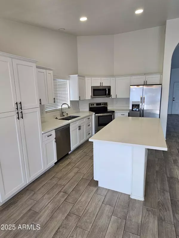 Mesa, AZ 85206,963 S SETON --