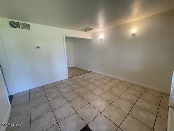 Phoenix, AZ 85014,746 E MARYLAND Avenue ##3