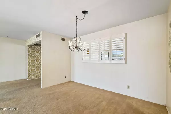 Scottsdale, AZ 85250,7706 E CHAPARRAL Road