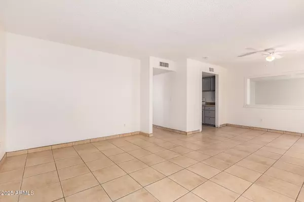 Phoenix, AZ 85009,2674 N 43RD Avenue #D