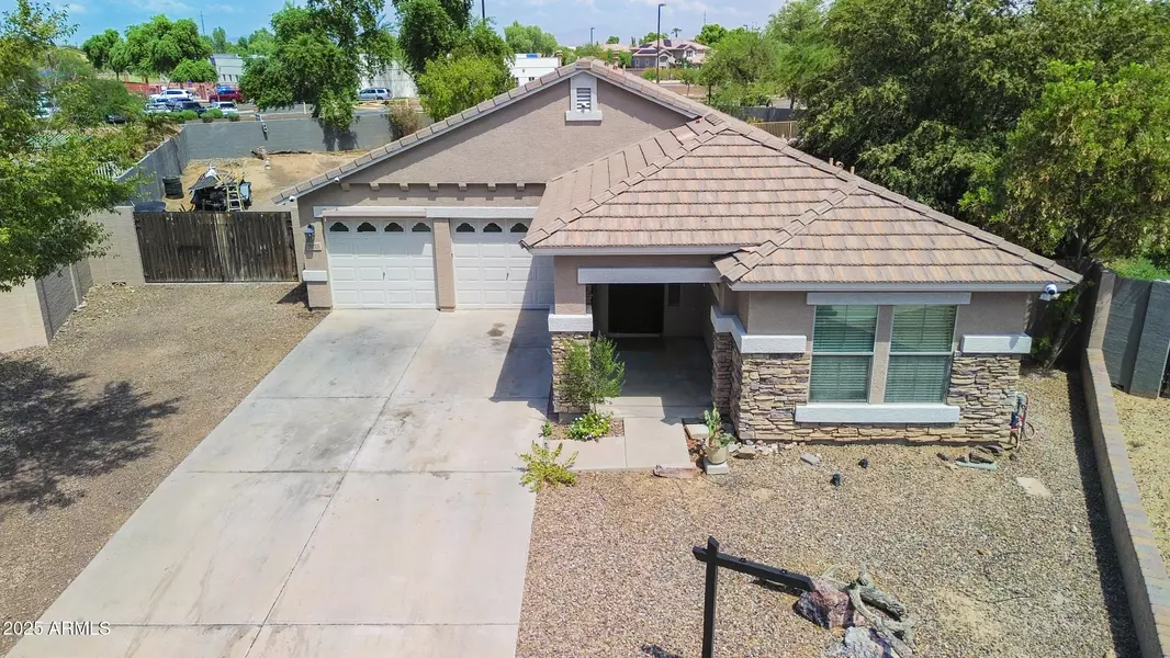 2833 S MARTINGALE Road, Gilbert, AZ 85295
