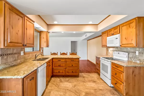 Sun City West, AZ 85375,17646 N WHISPERING OAKS Drive