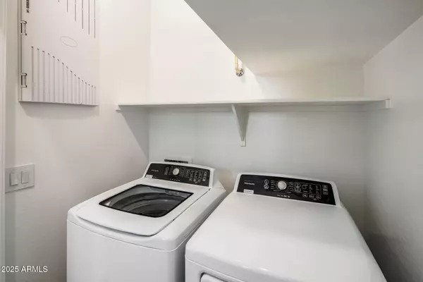 Phoenix, AZ 85042,1700 E BASELINE Road #32