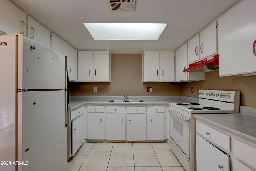 9631 N 12TH Avenue #201, Phoenix, AZ 85021