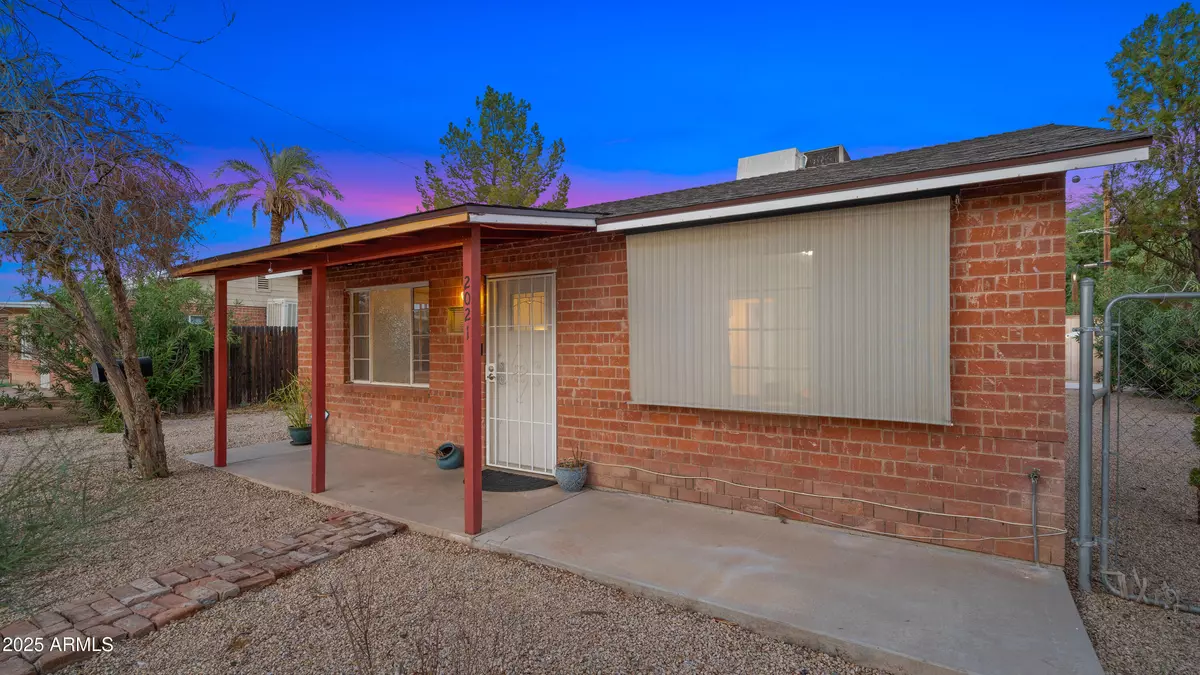 Phoenix, AZ 85008,2021 N 29TH Street