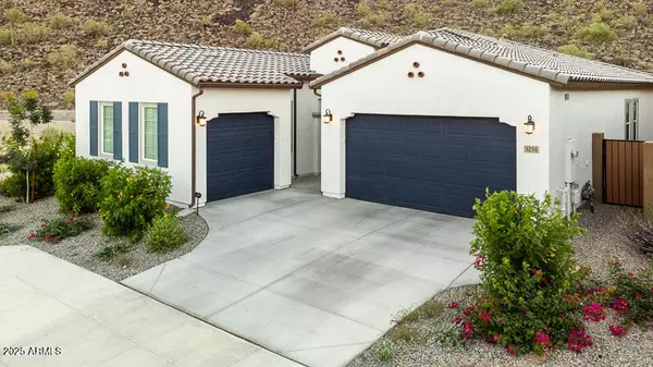 Phoenix, AZ 85083,3258 W VIA DONA Road