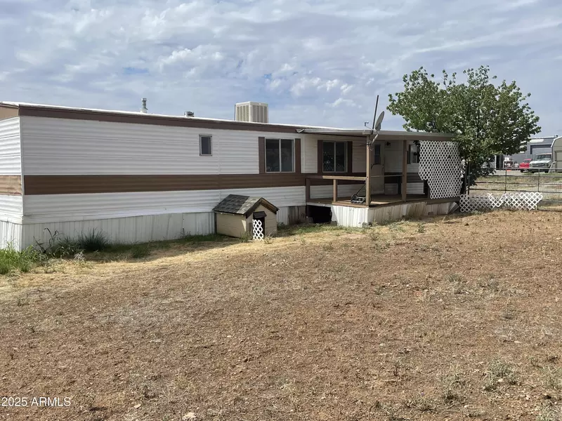 15835 S CORDES LAKES Drive, Mayer, AZ 86333