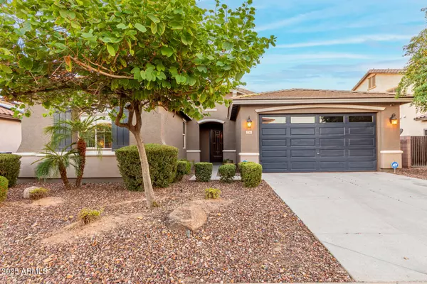 2743 E NARROWLEAF Drive, Gilbert, AZ 85298