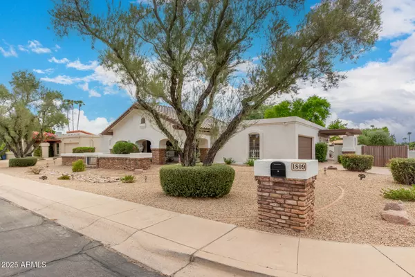 Tempe, AZ 85284,1809 E CARVER Road