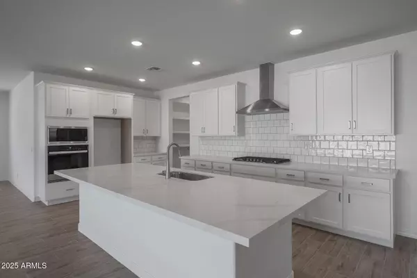 Surprise, AZ 85387,28868 N 174th Lane