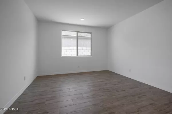 Surprise, AZ 85387,28868 N 174th Lane