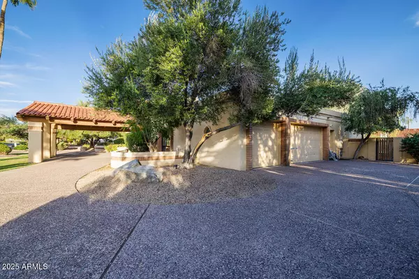 Scottsdale, AZ 85258,10731 E Fanfol Lane