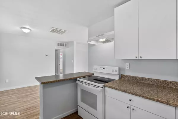 Phoenix, AZ 85009,1410 S 24TH Avenue #A