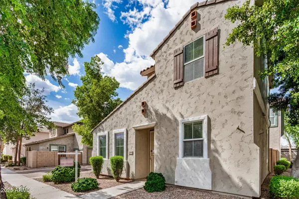 Mesa, AZ 85209,10148 E ISLETA Avenue