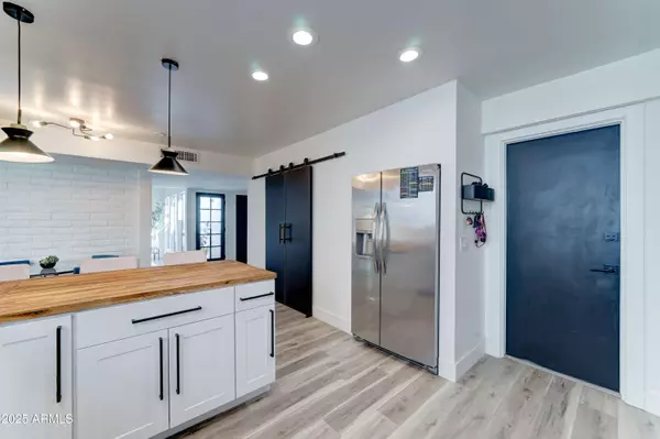 Scottsdale, AZ 85250,7944 E VISTA Drive