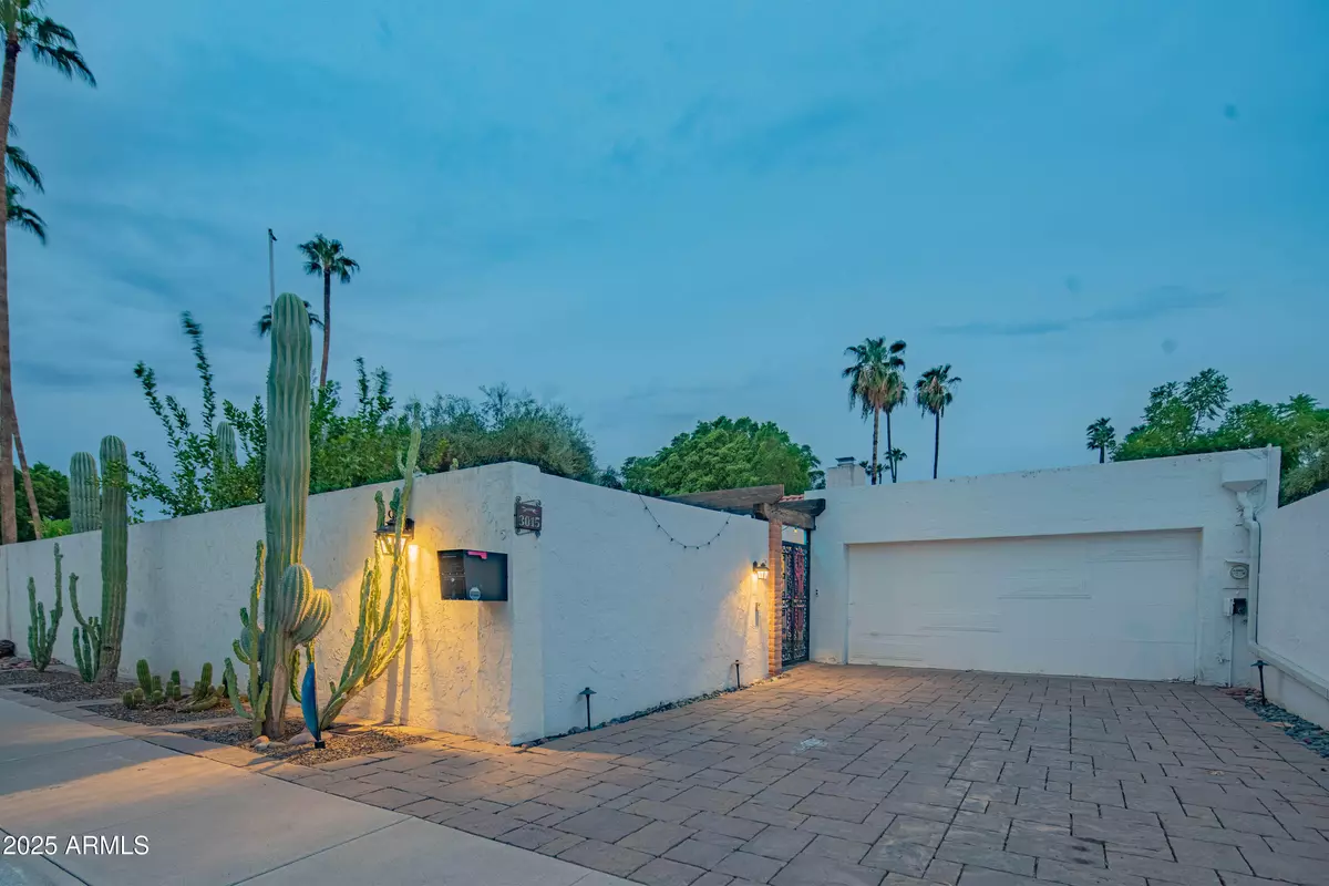 Phoenix, AZ 85016,3015 E WELDON Avenue