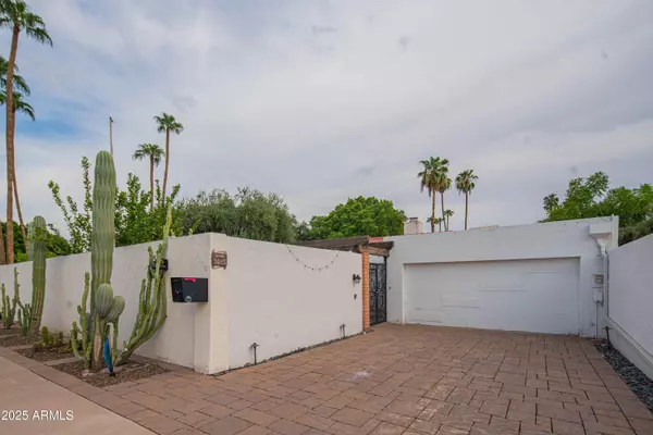 Phoenix, AZ 85016,3015 E WELDON Avenue