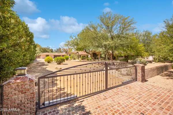 9236 N 52ND Place, Paradise Valley, AZ 85253