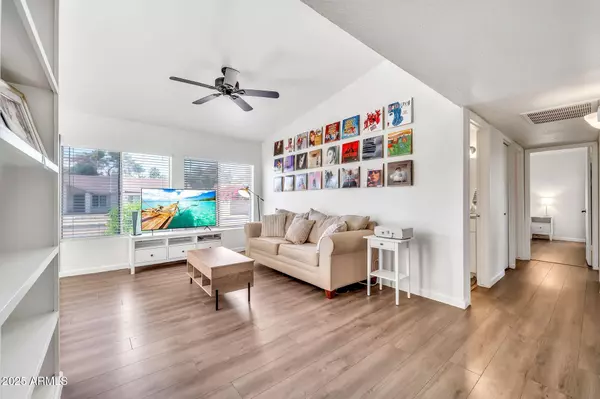 Phoenix, AZ 85023,14801 N 25TH Drive #2