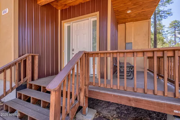 Lakeside, AZ 85929,4061 PIONEER Lane