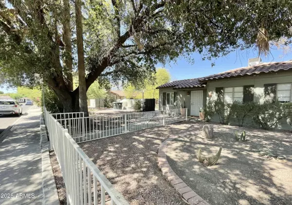 602 E SAN JUAN Avenue #4, Phoenix, AZ 85012