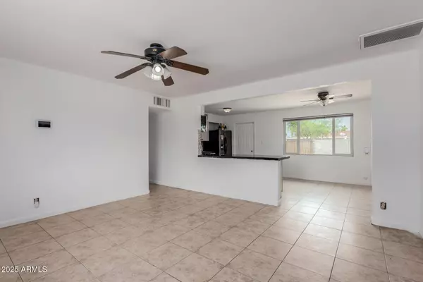 Glendale, AZ 85301,4944 W SIERRA VISTA Drive