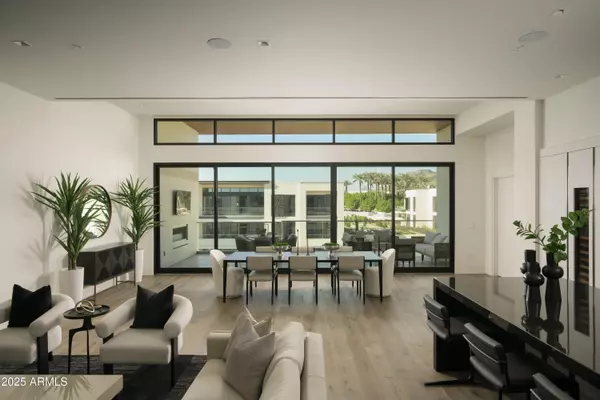 Paradise Valley, AZ 85253,6587 N PALMERAIE Boulevard #3020