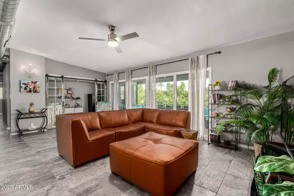 Phoenix, AZ 85016,5150 N 20TH Street #215