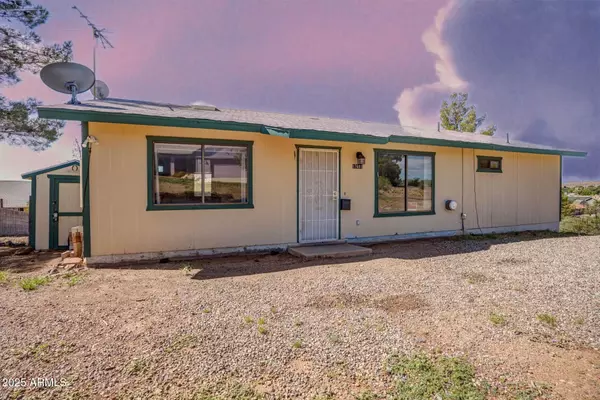 Mayer, AZ 86333,17661 E BLUEJAY Drive